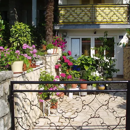 Apartment Elizabet Malinska