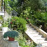 Elizabet